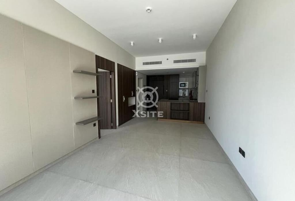 Living and dining area