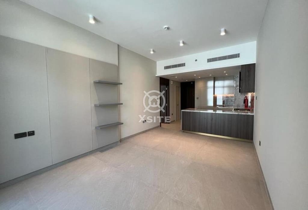 Living and dining area