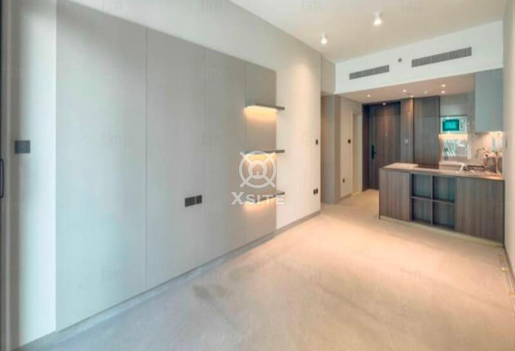 Living and dining area