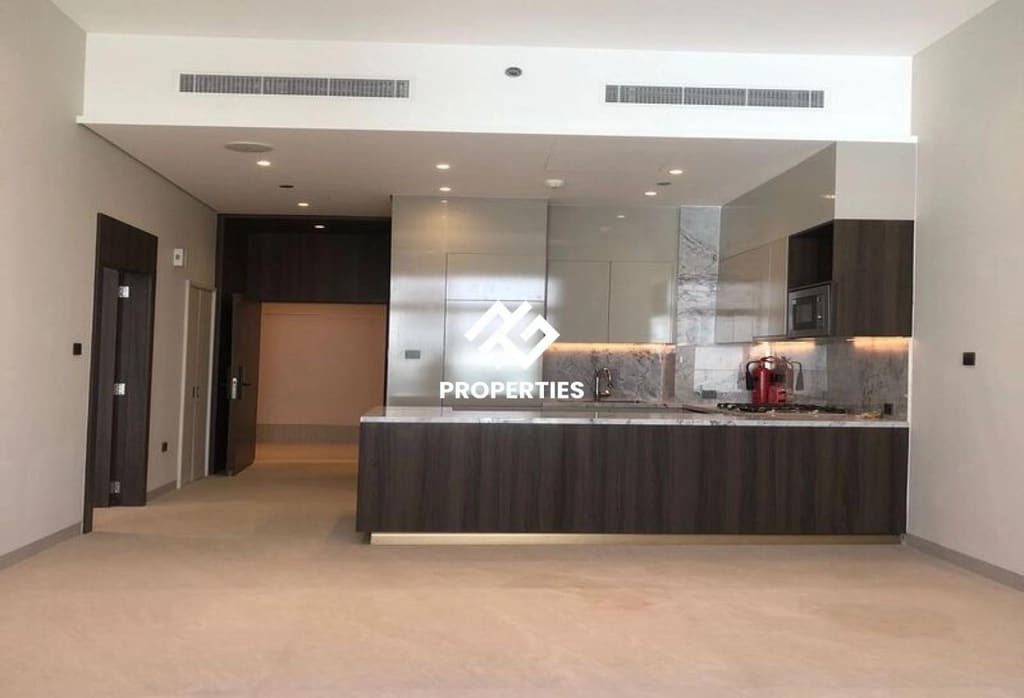 1BR, Stonehenge Residence · 689 sqft