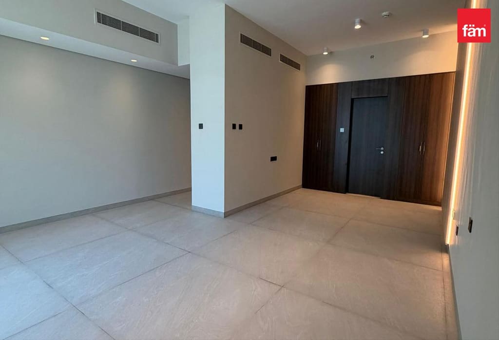 Studio, Stonehenge Residence · 595 sqft
