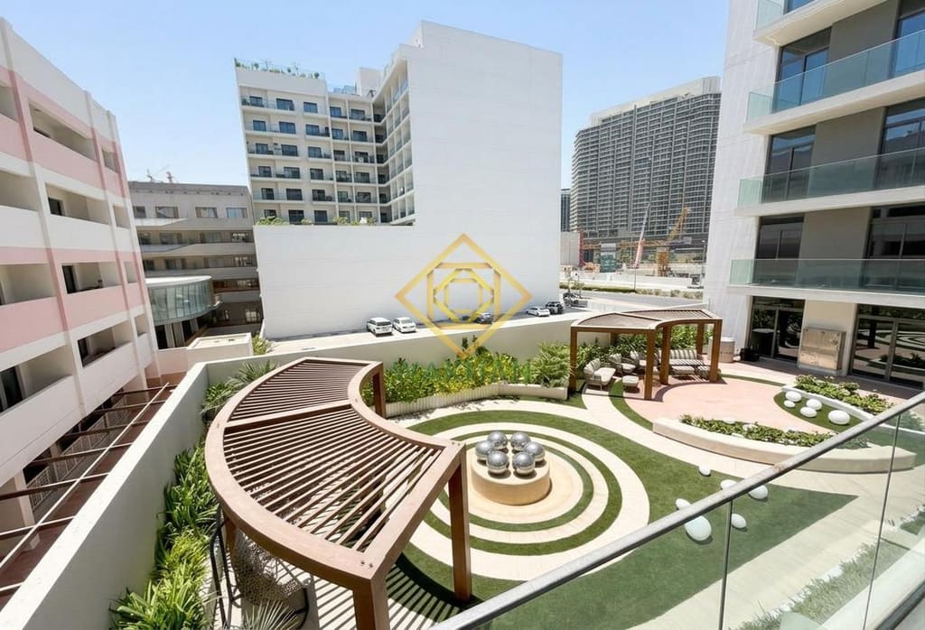 Part-furnished studio, Stonehenge Residence · 595 sqft