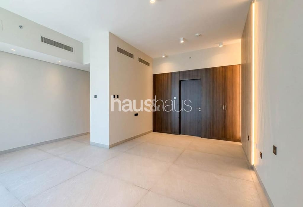 Part-furnished studio, Stonehenge Residence · 595 sqft