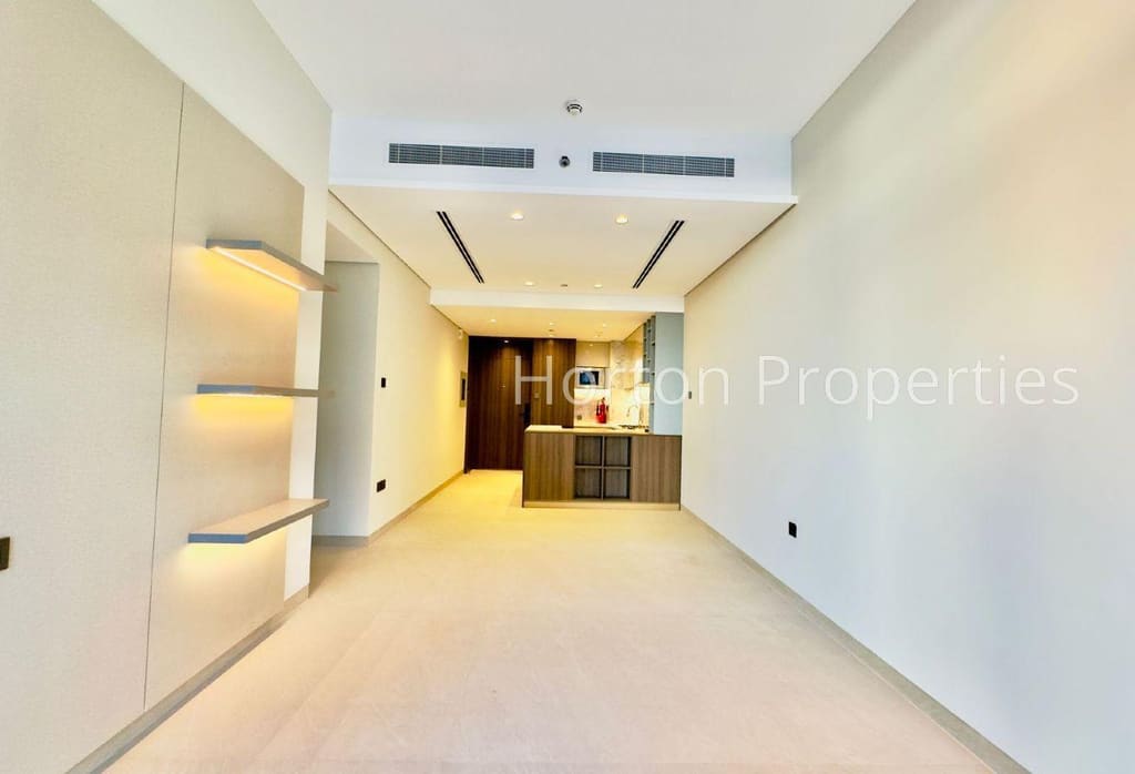 1BR with a maid's room, Stonehenge Residence