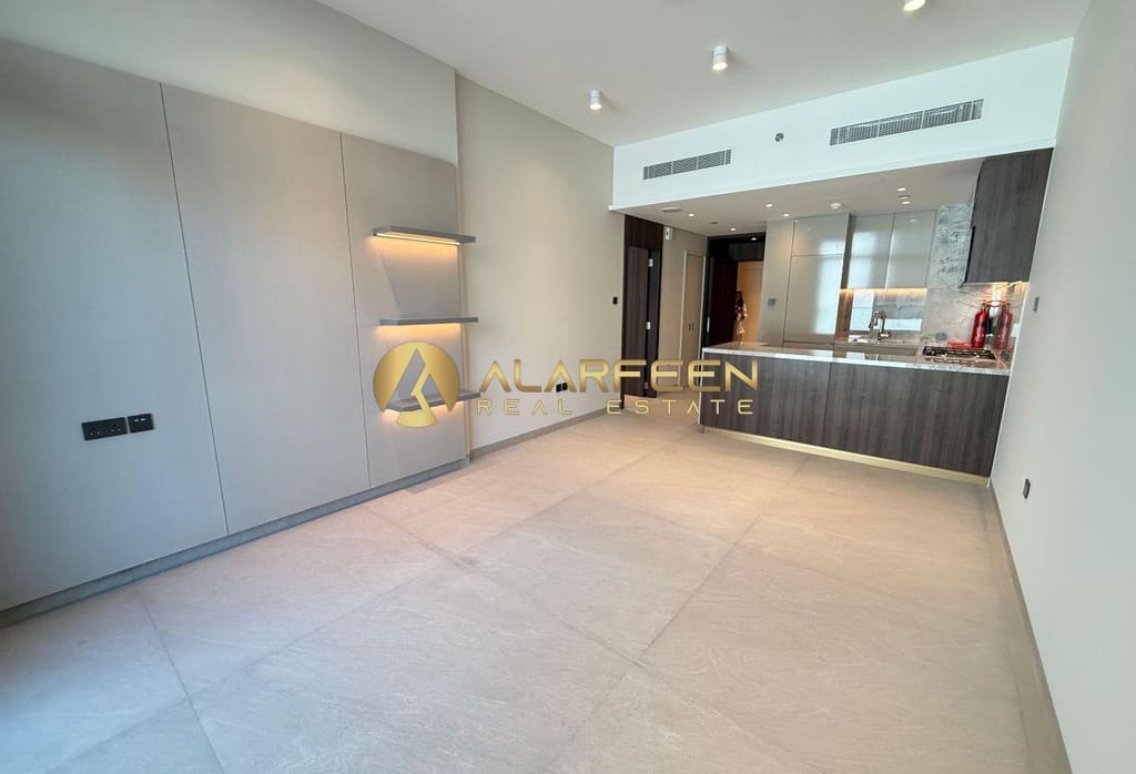 Living and dining area