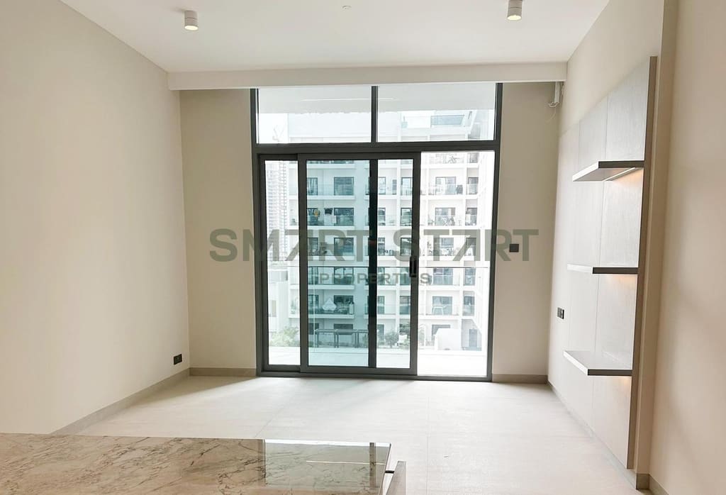 1BR, Stonehenge Residence · 690 sqft