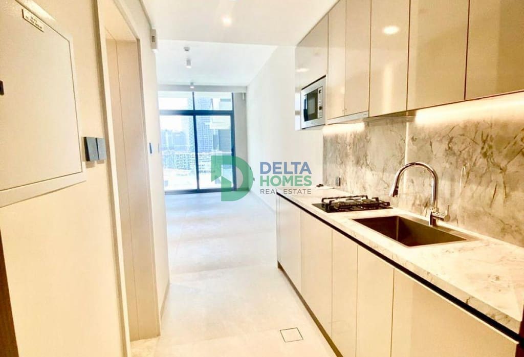 Studio, Stonehenge Residences II · 449 sqft