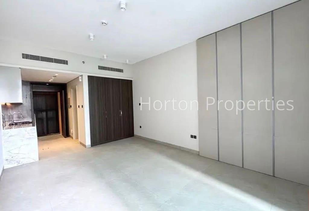 Living and dining area