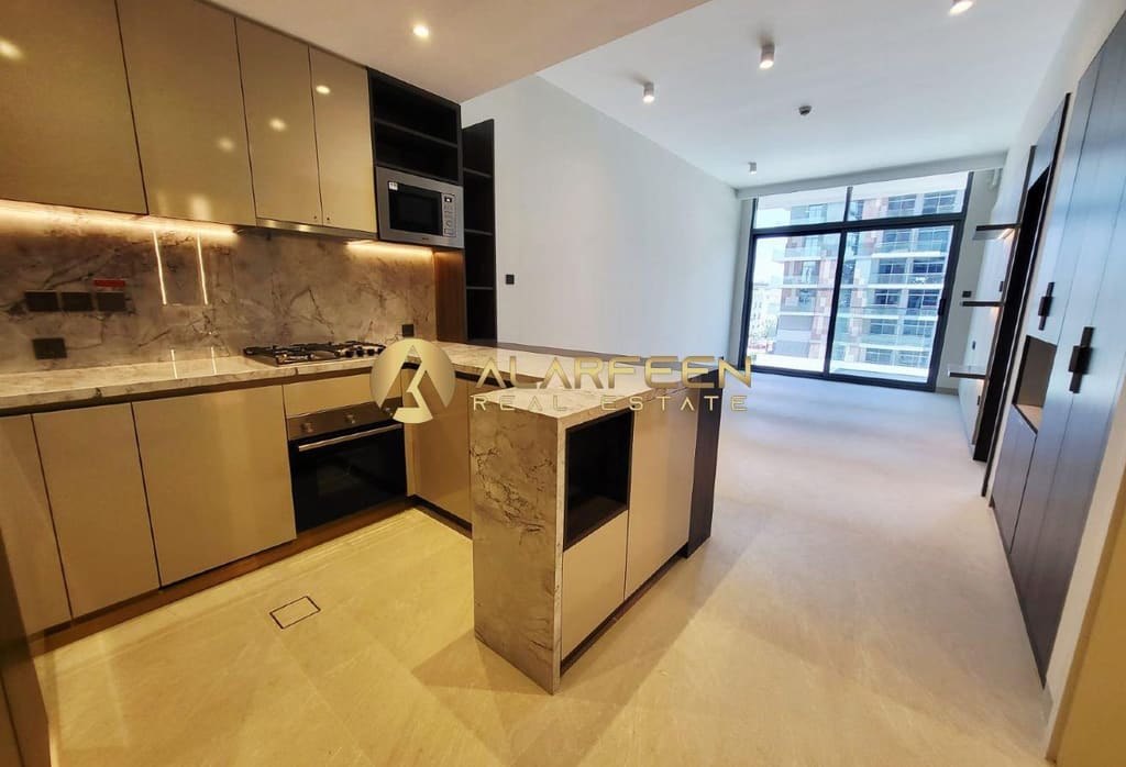 1BR, Stonehenge Residences II · 789 sqft