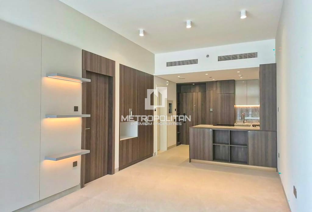 Living and dining area