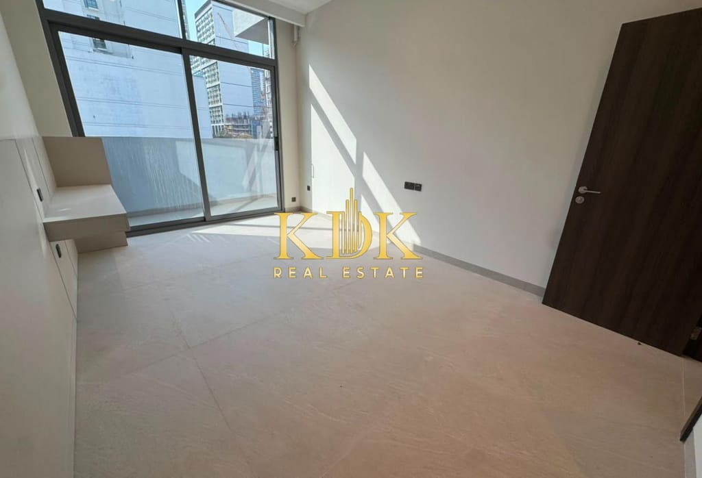 Living and dining area