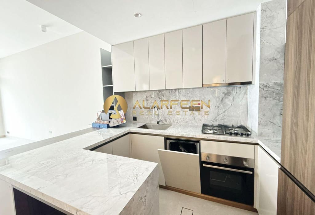 1BR, Stonehenge Residences II · 742 sqft