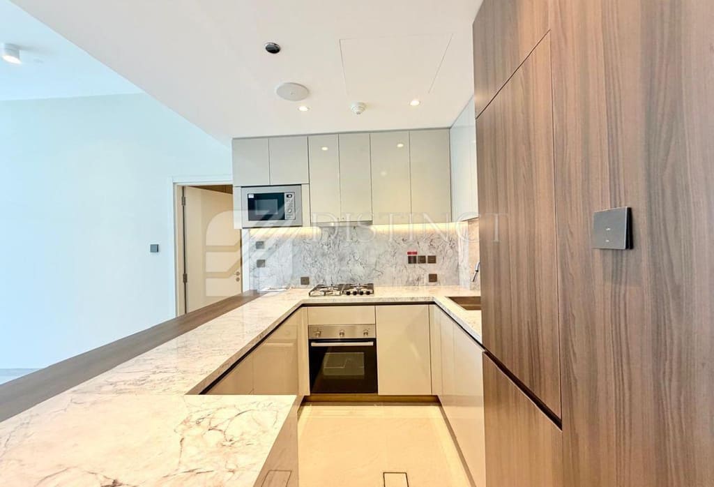 1BR, Stonehenge Residences II · 870 sqft