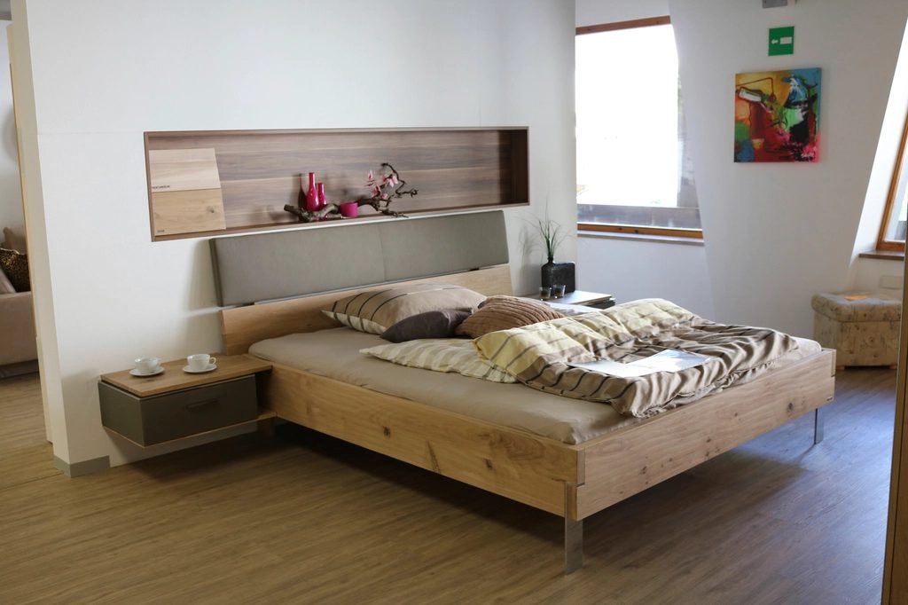 Second bedroom, looking in from the door