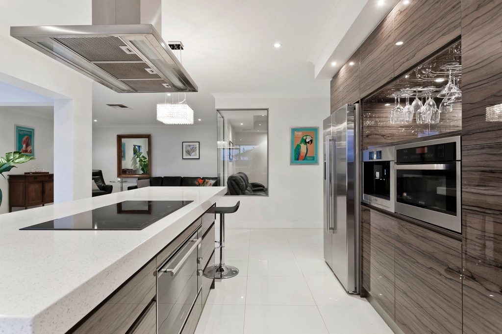 closed kitchen
